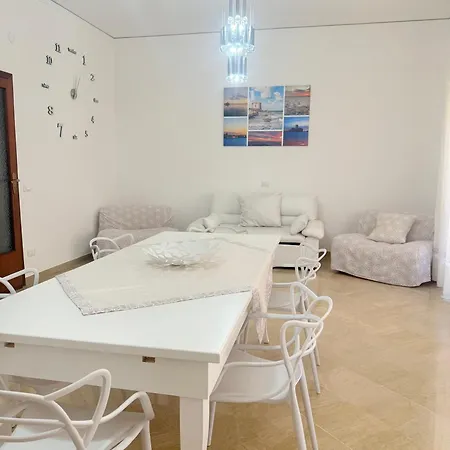 Sisters Apartment